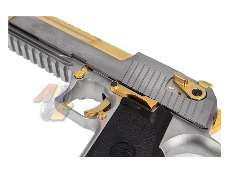 Cybergun/ WE Full Metal Desert Eagle L6 .50AE Pistol ( Silver/ Gold/ Licensed by Cybergun ) - Click Image to Close