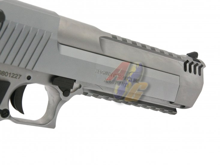Cybergun/ WE Full Metal Desert Eagle L6 .50AE Pistol ( Silver/ Licensed by Cybergun ) - Click Image to Close