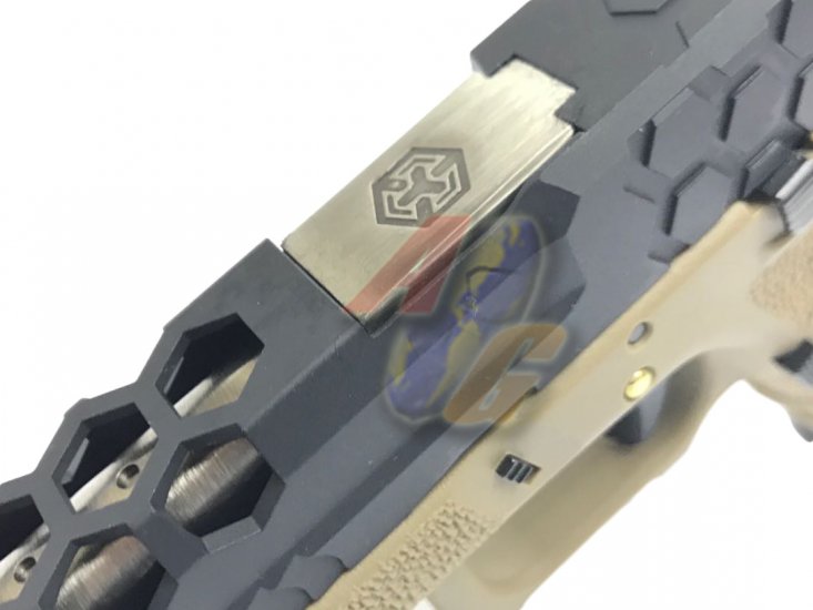 Armorer Works Hex Cut Signature H17 GBB Pistol ( BK/ TAN ) - Click Image to Close